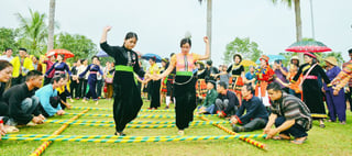 The Music and Dance of Vietnam The Music and Dance of Vietnam