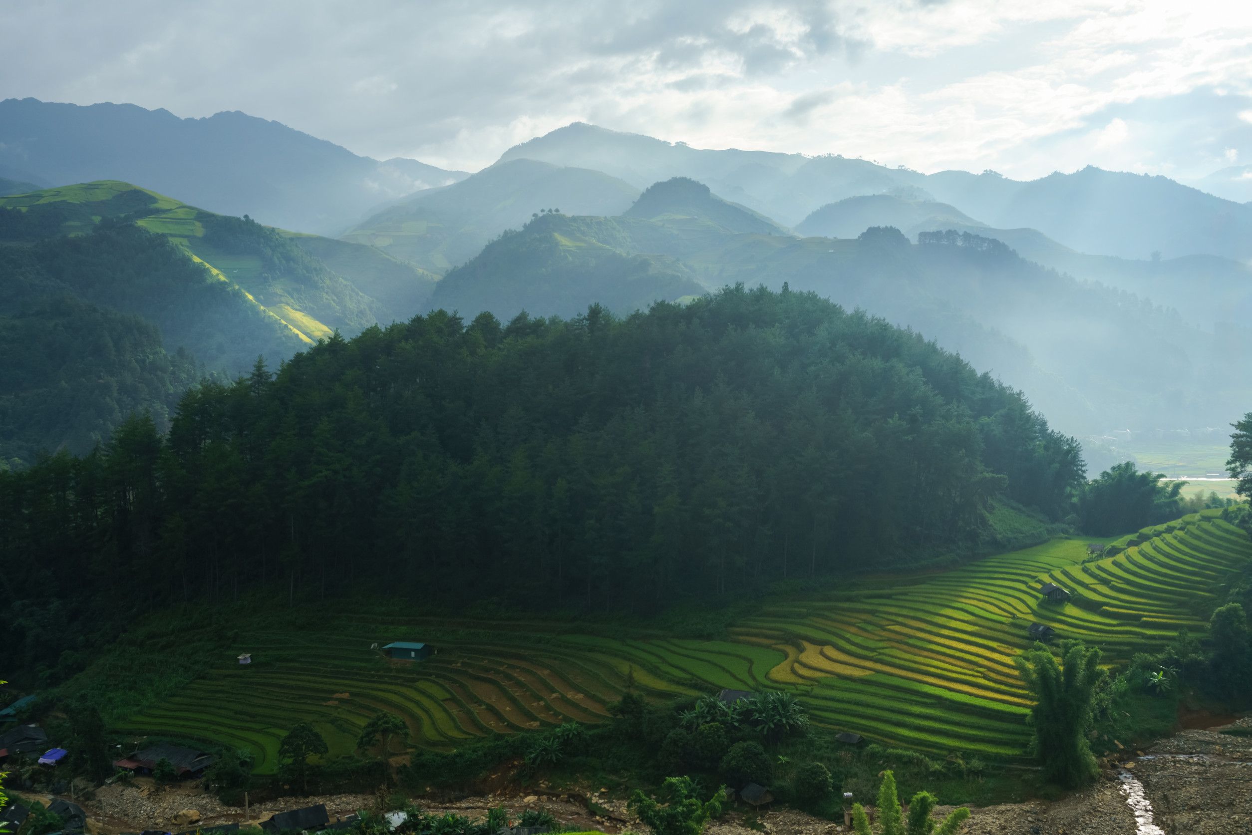 Vietnam eVisa Guide: What You Need To Know For Instant eVisa Approval?
