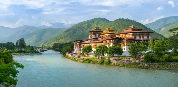 Bhutan Removes Mandatory Travel Insurance, Making Travel Easier Bhutan Removes Mandatory Travel Insurance, Making Travel Easier