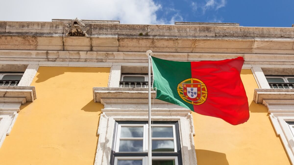 Online Only Portugal Simplifie Nationality Requests