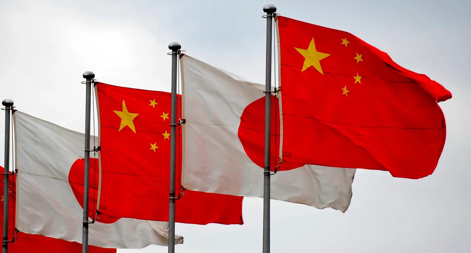 Japan Hesitant as China Proposes Mutual Visa-Free Travel After COVID Japan Hesitant as China Proposes Mutual Visa-Free Travel After COVID